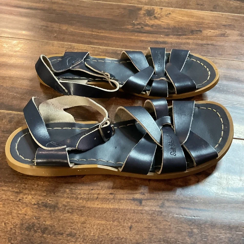 Salt Water Sandals by Hoy Original The Original Navy Blue Leather Sandals Size 5